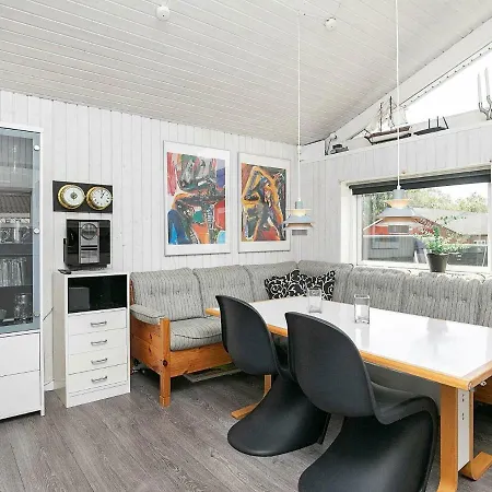 One-bedroom Holiday In 2 Dom wakacyjny